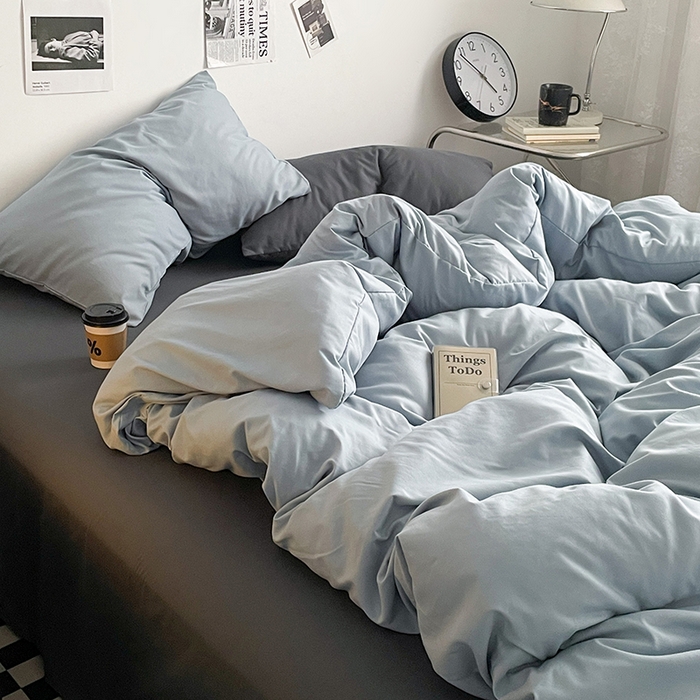 91家纺网 家纺一手货源 找家纺 思诺羽床笠 2024新款水洗棉纯色混搭四件套系列 雾蓝+高级灰