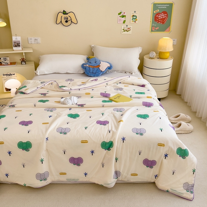 91家纺网 家纺一手货源 找家纺 米菲 2024新款A类凉感丝印花夏被夏凉被被芯 小象飞飞