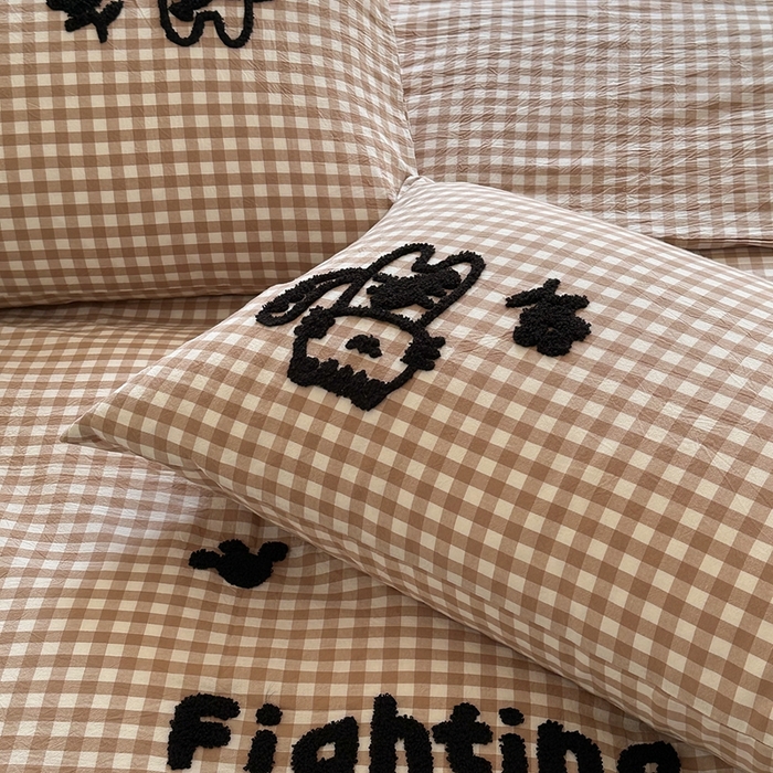 91家纺网 家纺一手货源 找家纺 洋铭区（原狠狠爱）2024新款色织水洗棉毛巾绣四件套 花花猫