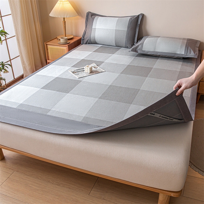 91家纺网 家纺一手货源 找家纺 启程 2024新款600D数码印花凉感冰藤席系列 灰大格-冰藤席