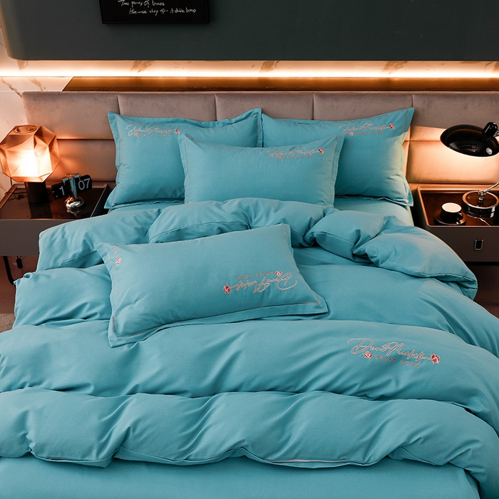 91家纺网 家纺一手货源 找家纺 润淳家居 2026新款全棉磨毛刺绣四件套 卡密拉玫瑰花 迷雾绿