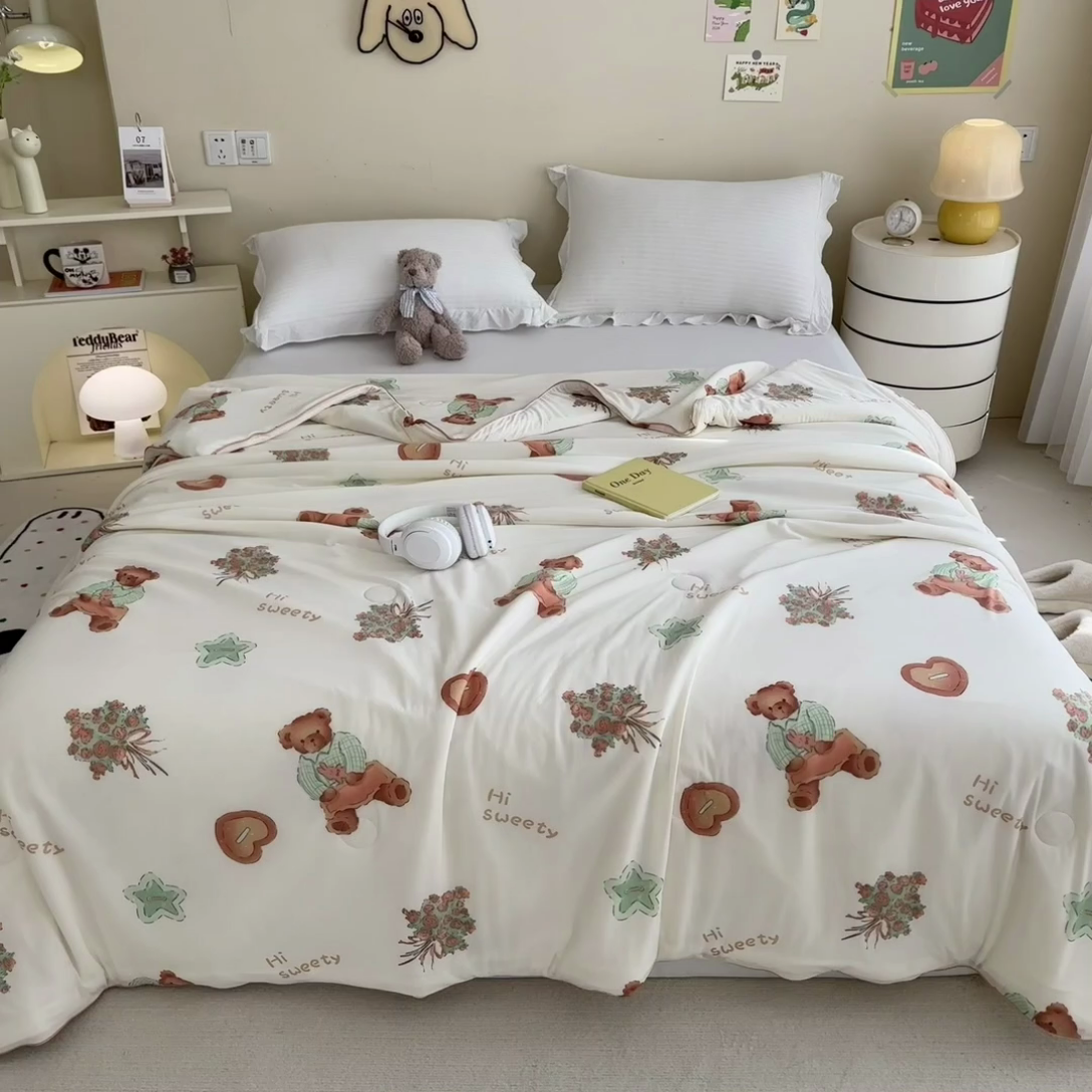 91家纺网 家纺一手货源 找家纺 米菲 2024新款A类凉感丝印花夏被夏凉被被芯 时光熊