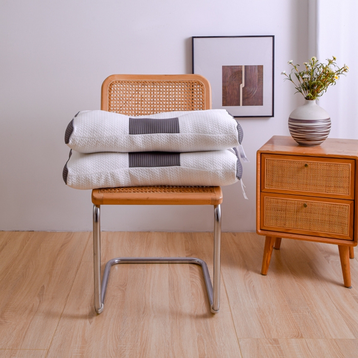 91家纺网 家纺一手货源 找家纺 芯元素 2024新款4D立体牵引枕 4D立体牵引枕-灰