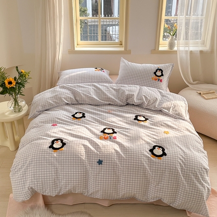 91家纺网 家纺一手货源 找家纺 （总）洋铭区（原狠狠爱） 2024新款色织水洗棉毛巾绣四件套