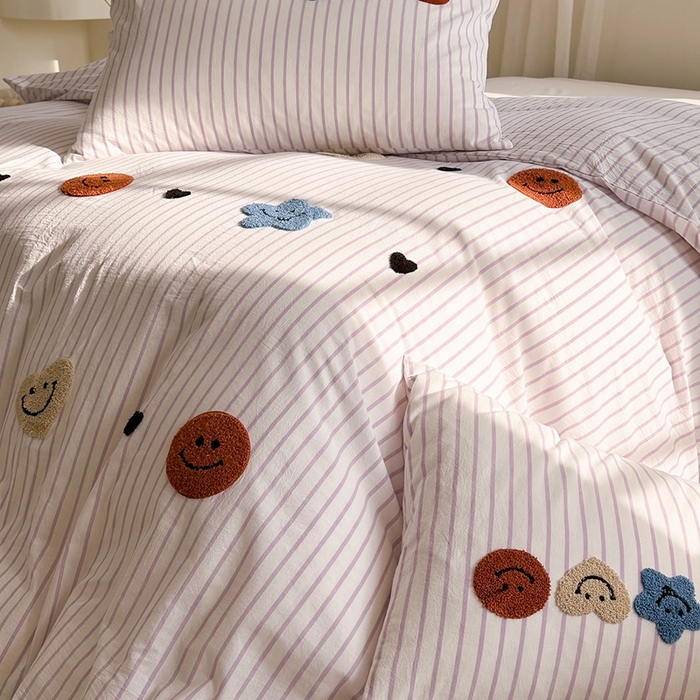 91家纺网 家纺一手货源 找家纺 洋铭区（原狠狠爱） 2024新款色织水洗棉毛巾绣四件套 亮晶晶