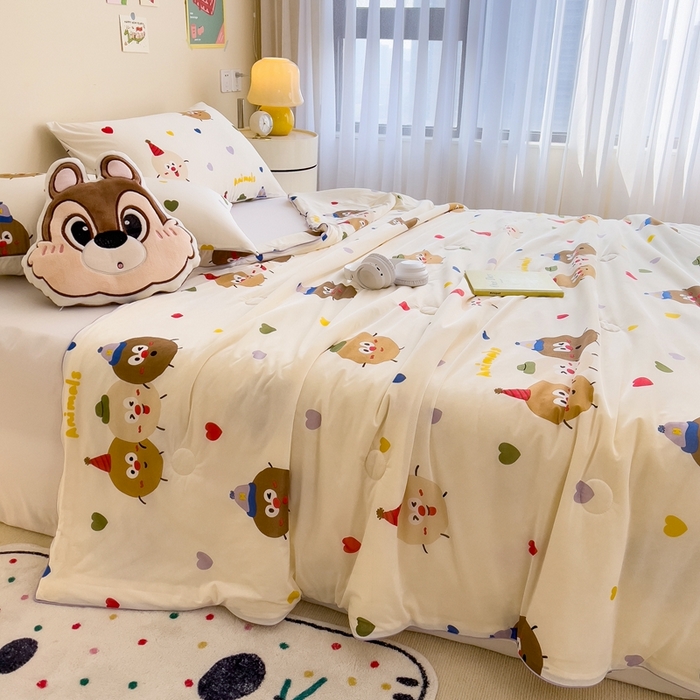 91家纺网 家纺一手货源 找家纺 米菲 2024新款A类凉感丝印花夏被夏凉被被芯 快乐煤球