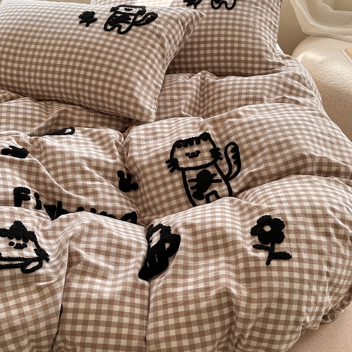 91家纺网 家纺一手货源 找家纺 洋铭区（原狠狠爱）2024新款色织水洗棉毛巾绣四件套 花花猫