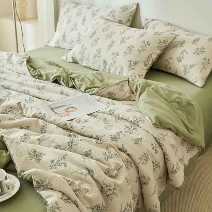 91家纺网 家纺一手货源 找家纺 畅销被业 2024新款A类泡芙棉印花夏被 清风林