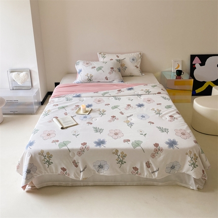 91家纺网 家纺一手货源 找家纺 头等舱 2025新款云感针织A类提花华夫格印花大豆抗菌夏被 遇见春天