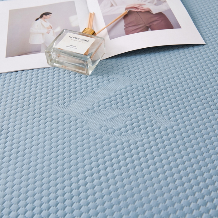 91家纺网 家纺一手货源 找家纺 yyds 2024新款凉感丝凉感席冰感席冰感丝刺绣凉席三件套凉席竹席蚊帐空调席学生席 床笠款 字母-蓝