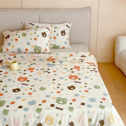 91家纺网 家纺一手货源 找家纺 头等舱 2025新款针织棉凉感氨纶A类印华大豆抗菌夏被 维尼戴维