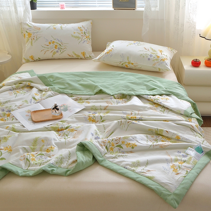 91家纺网 家纺一手货源 找家纺 金柚子2024新款全棉印花夏凉被 悠悠草