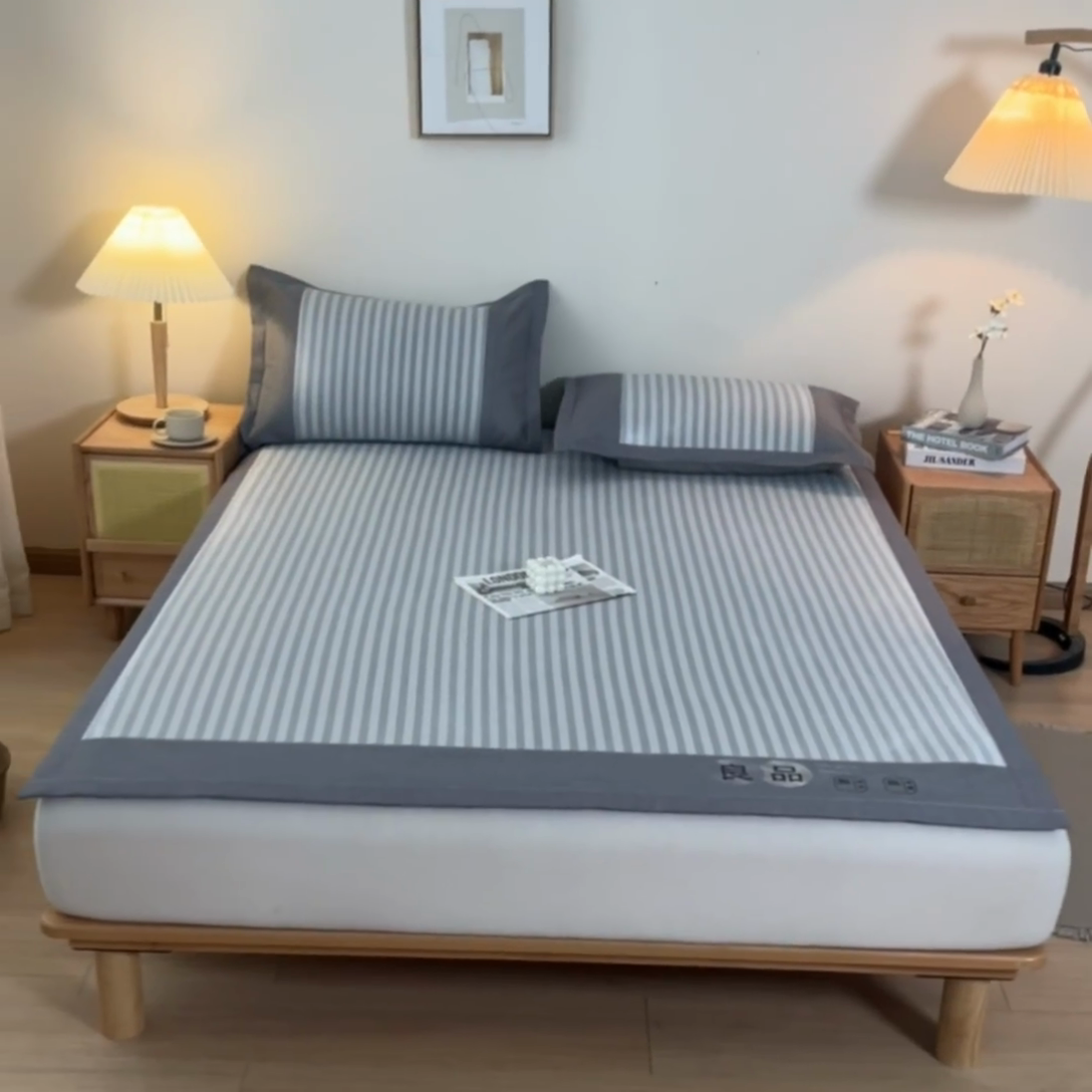 91家纺网 家纺一手货源 找家纺 启程 2024新款600D数码印花凉感冰藤席系列 灰竖条-冰藤席