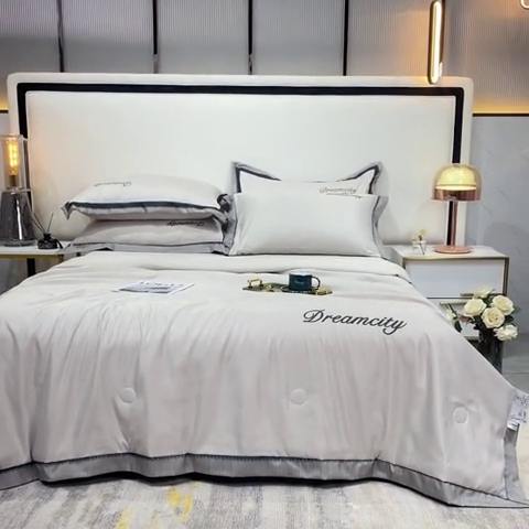 91家纺网 家纺一手货源 找家纺 丽卡家纺 2024新款水洗天丝刺绣夏被四件套-梦幻 梦幻-山灰