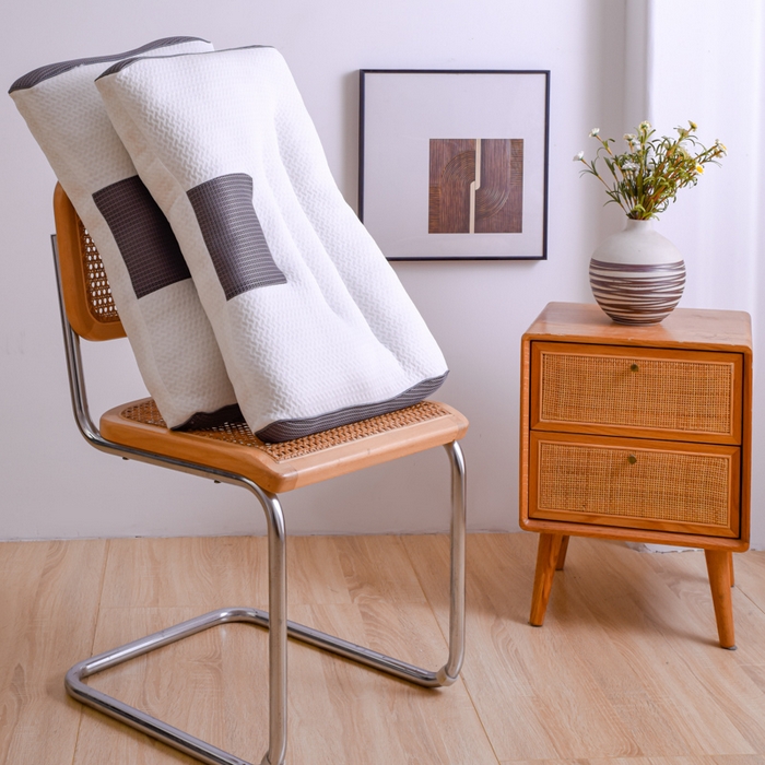 91家纺网 家纺一手货源 找家纺 芯元素 2024新款4D立体牵引枕 4D立体牵引枕-灰