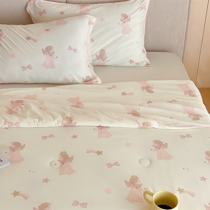 91家纺网 家纺一手货源 找家纺 头等舱 2025新款针织棉凉感氨纶A类印华大豆抗菌夏被 梦幻城堡