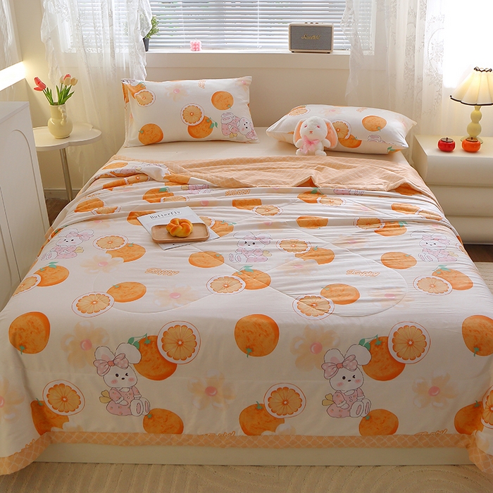 91家纺网 家纺一手货源 找家纺 金柚子2024新款全棉印花夏凉被 橙子兔-黄