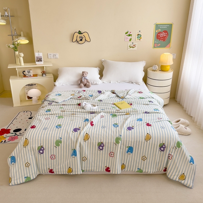 91家纺网 家纺一手货源 找家纺 米菲 2024新款A类凉感丝印花夏被夏凉被被芯 字母abc