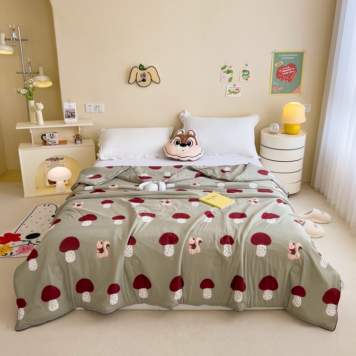 91家纺网 家纺一手货源 找家纺 米菲 2024新款A类凉感丝印花夏被夏凉被被芯 蘑菇松鼠