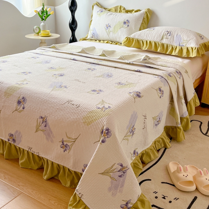 91家纺网 家纺一手货源 找家纺 子曰 2024新款印花素色花边床盖三件套四件套 君子兰