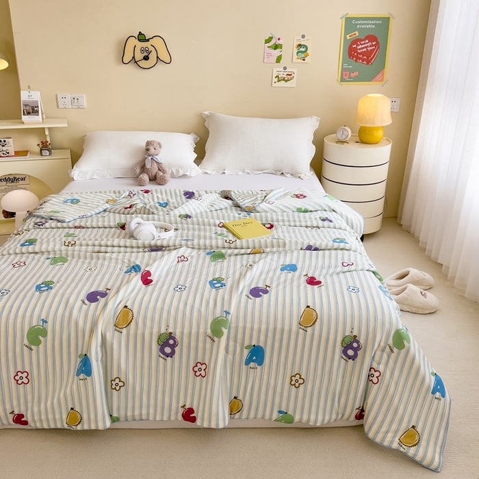 91家纺网 家纺一手货源 找家纺 米菲 2024新款A类凉感丝印花夏被夏凉被被芯 字母abc