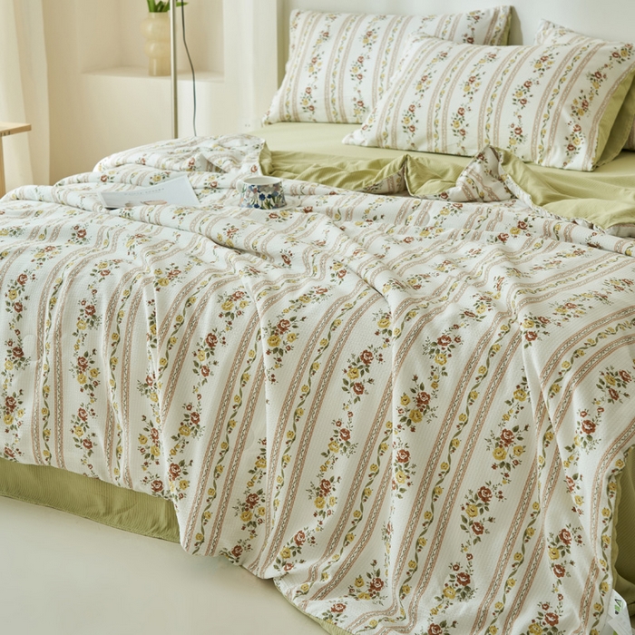 91家纺网 家纺一手货源 找家纺 畅销被业 2024新款A类泡芙棉印花夏被 凯伦庄园