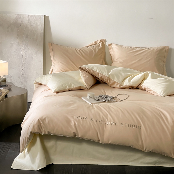 91家纺网 家纺一手货源 找家纺 荣轩家居 2024新款全棉字母一字绣古里系列四件套 古里-拿铁