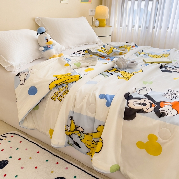 91家纺网 家纺一手货源 找家纺 米菲 2024新款A类凉感丝印花夏被夏凉被被芯 迪士尼-好朋友