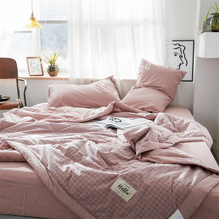 91家纺网 家纺一手货源 找家纺 北欧良品 水洗棉夏被四件套水洗棉空调被夏凉被无印良品-小粉格