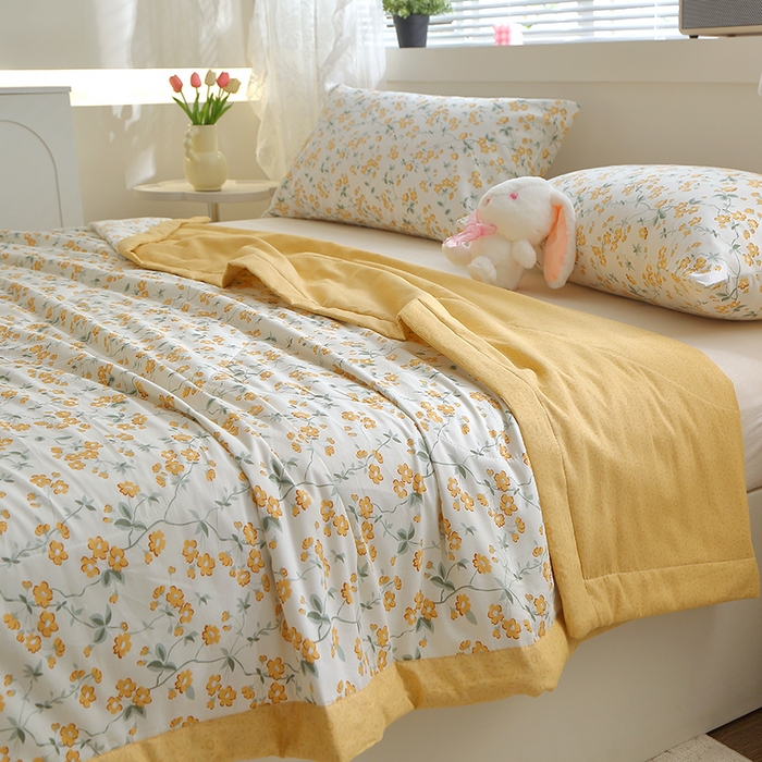 91家纺网 家纺一手货源 找家纺 金柚子2024新款全棉印花夏凉被 春风佛面-黄
