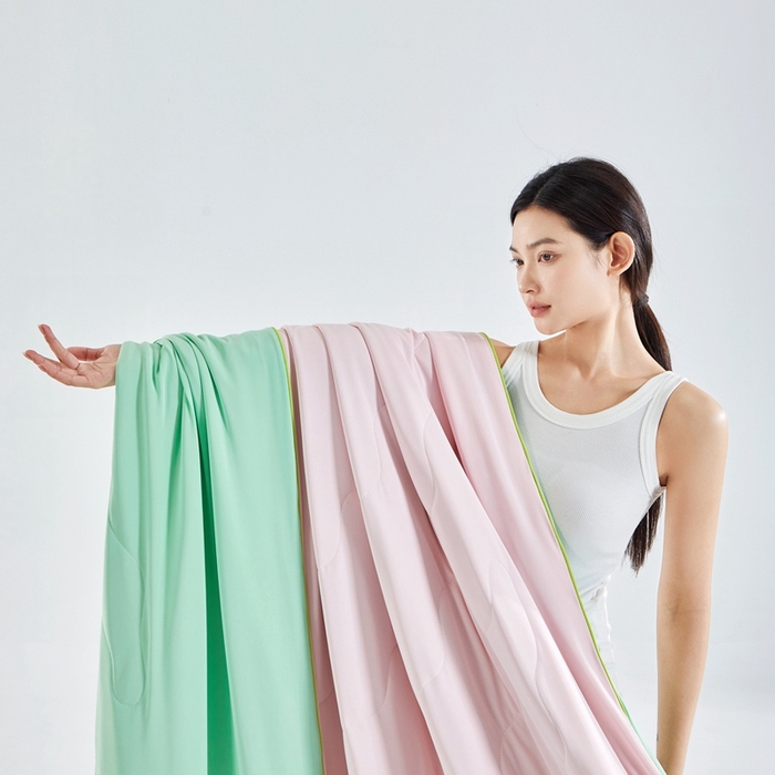 91家纺网 家纺一手货源 找家纺 龙图 2024新款氨纶凉感丝夏被瓜瓜被冰淇淋西瓜被夏凉被空调被-粉色