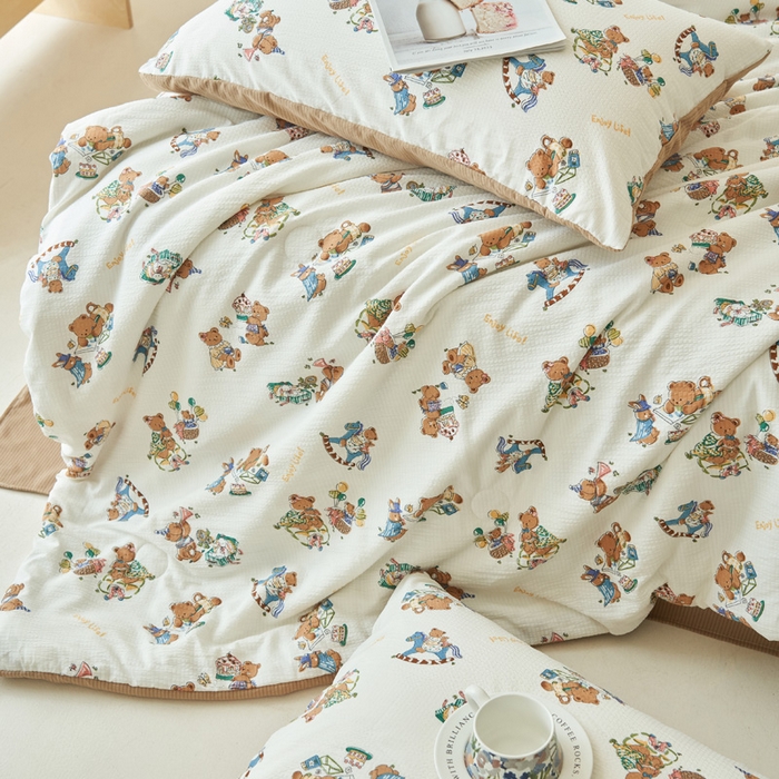 91家纺网 家纺一手货源 找家纺 畅销被业 2024新款A类泡芙棉印花夏被 欢乐熊