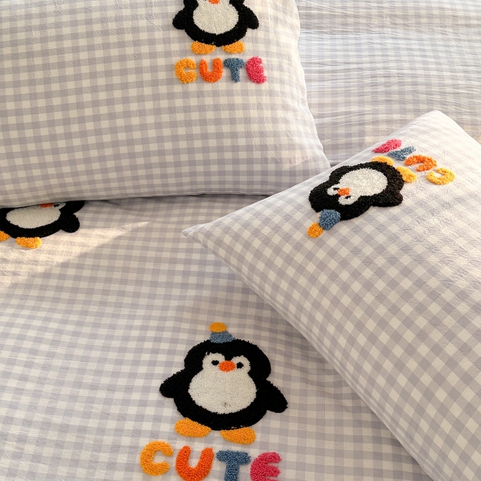 91家纺网 家纺一手货源 找家纺 洋铭区（原狠狠爱） 2024新款色织水洗棉毛巾绣四件套 星星企鹅