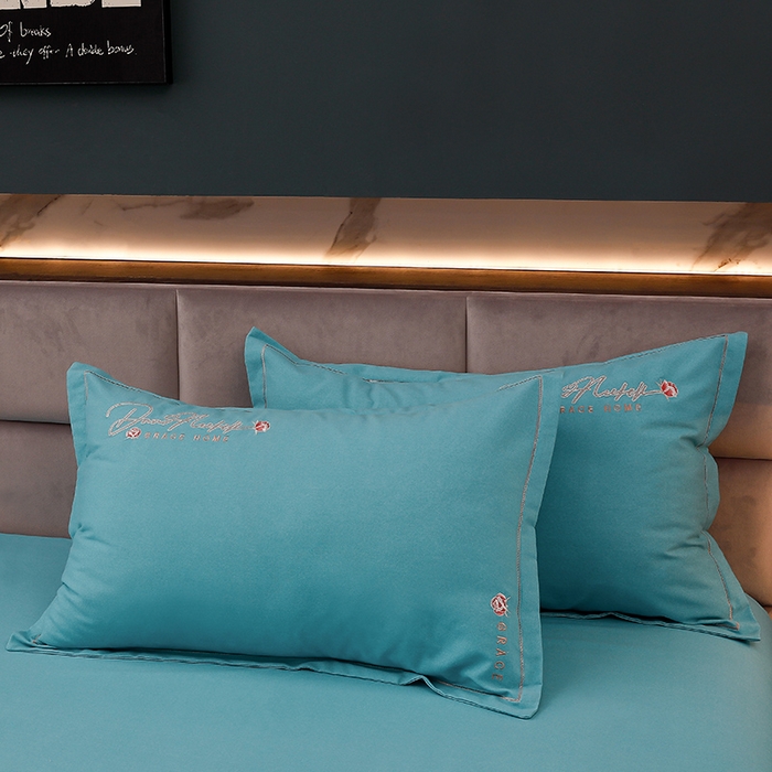 91家纺网 家纺一手货源 找家纺 润淳家居 2026新款全棉磨毛刺绣四件套 卡密拉玫瑰花 迷雾绿