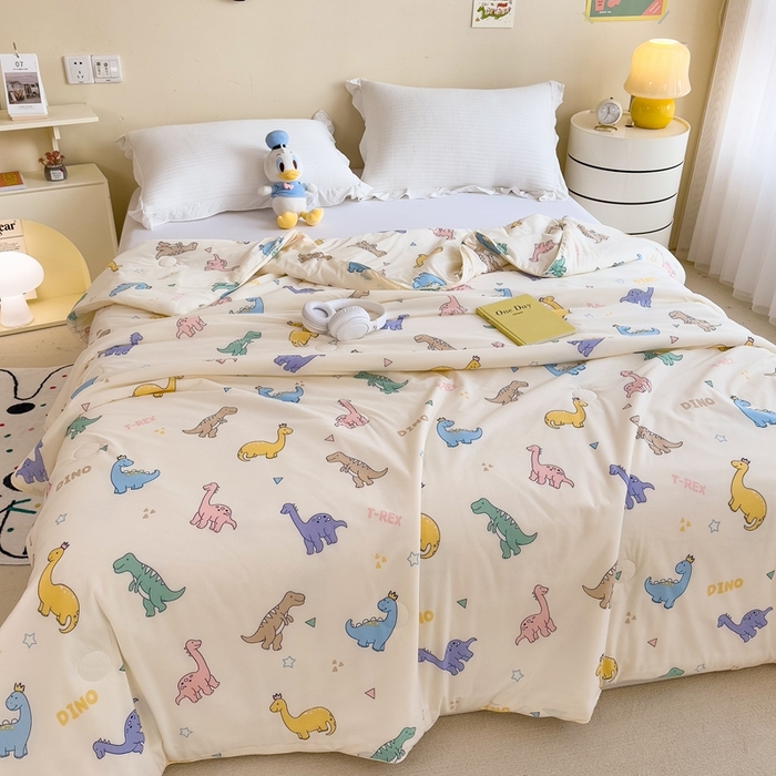 91家纺网 家纺一手货源 找家纺 米菲 2024新款A类凉感丝印花夏被夏凉被被芯 恐龙乐园