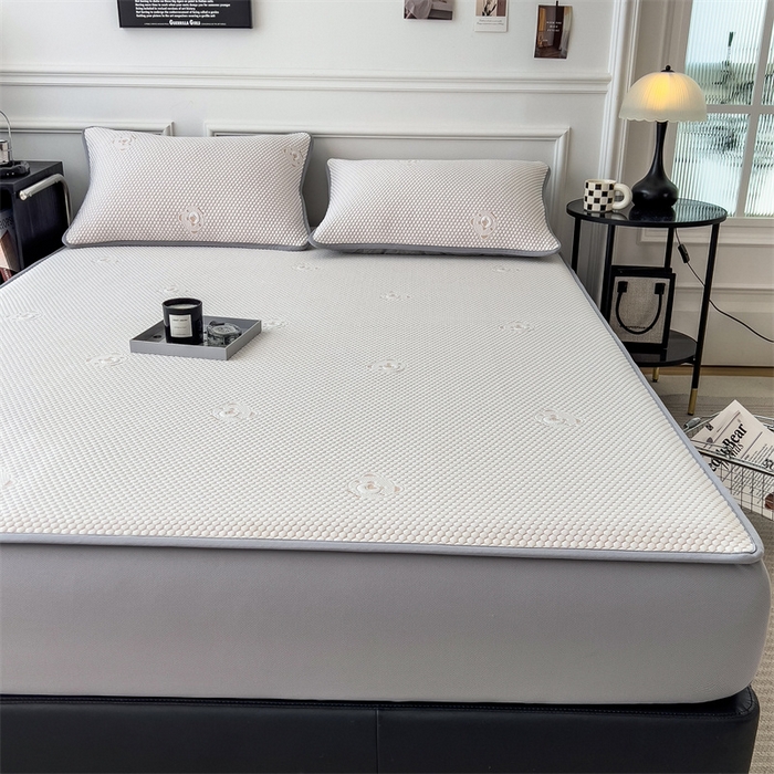 91家纺网 家纺一手货源 找家纺 鑫姿席业 2025新款抗菌凉豆豆提花床笠款凉席-小熊系列  冰豆豆熊猫系列-床笠款 柠檬黄