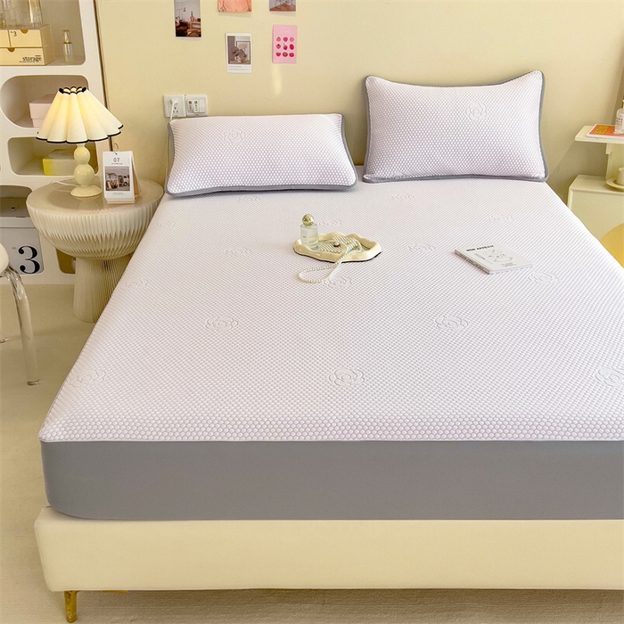 91家纺网 家纺一手货源 找家纺 2025新款丝幔家纺冰豆豆提花床笠三件套 冰豆豆床笠山茶花紫