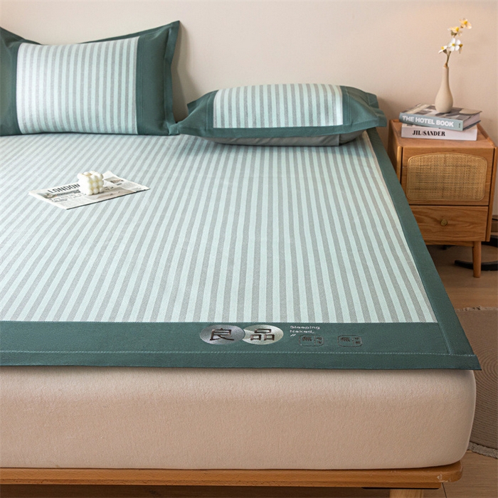 91家纺网 家纺一手货源 找家纺 启程 2024新款600D数码印花凉感冰藤席系列 绿竖条-冰藤席