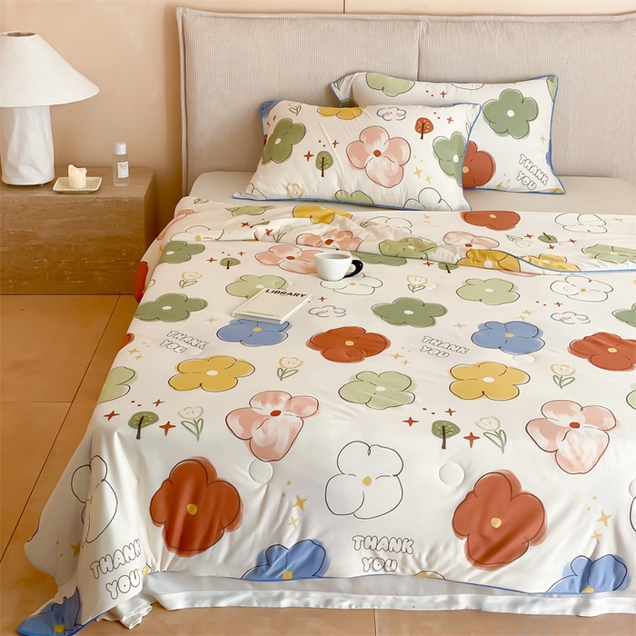 91家纺网 家纺一手货源 找家纺 头等舱 2026新款针织棉凉感氨纶A类印华大豆抗菌夏被 夏日心情