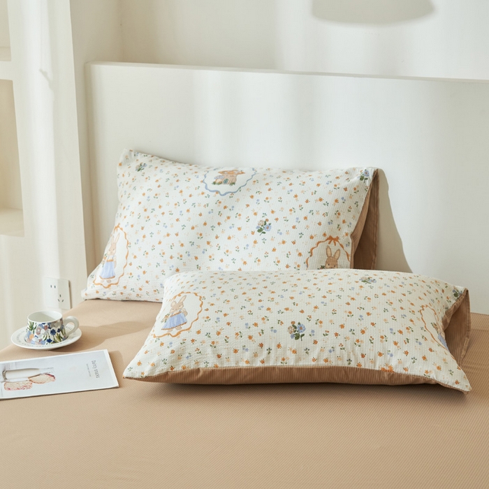 91家纺网 家纺一手货源 找家纺 畅销被业 2024新款A类泡芙棉印花夏被 花园小兔