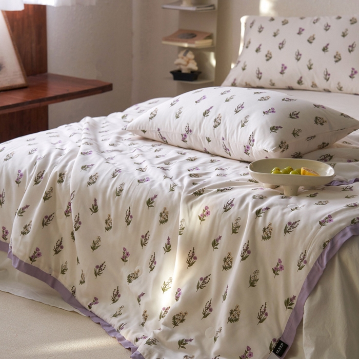 91家纺网 家纺一手货源 找家纺 莱福仕家纺 2024新款莫代尔印花夏被 安娜紫