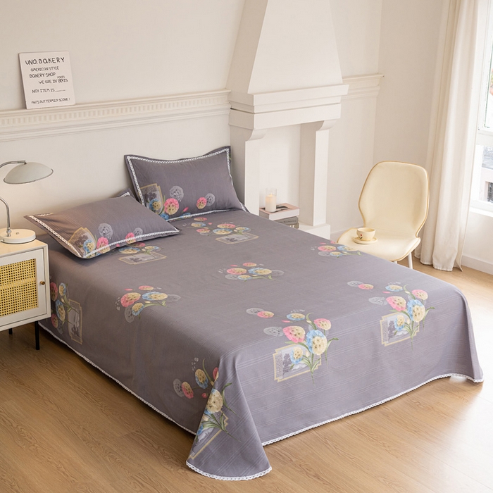 91家纺网 家纺一手货源 找家纺 金泰莱 2025新款花边款老粗布凉席老粗布床单软凉席全棉床单纯棉床单 花恋时光