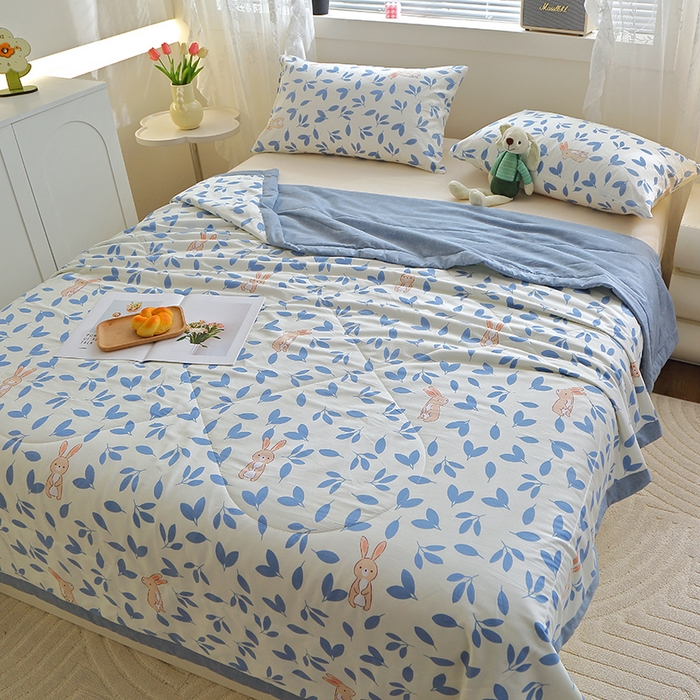 91家纺网 家纺一手货源 找家纺 金柚子2024新款全棉印花夏凉被 乖乖兔