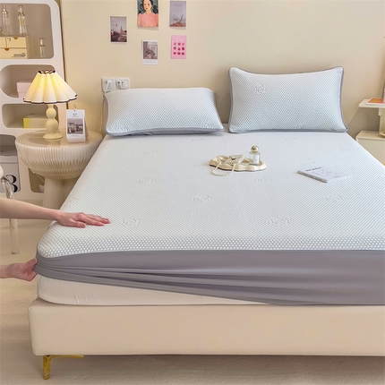 91家纺网 家纺一手货源 找家纺 （总）2025新款丝幔家纺冰豆豆提花床笠三件套