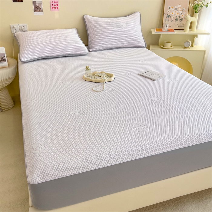 91家纺网 家纺一手货源 找家纺 2025新款丝幔家纺冰豆豆提花床笠三件套 冰豆豆床笠山茶花紫