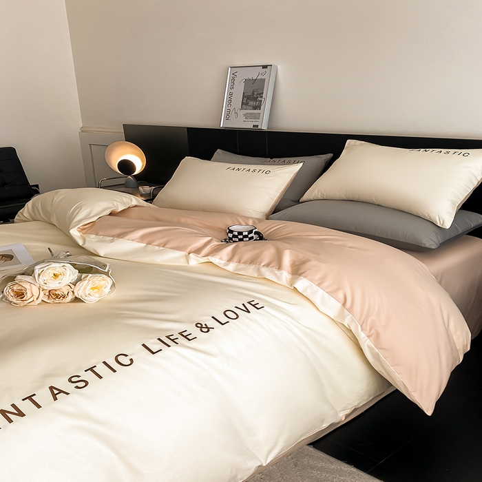 91家纺网 家纺一手货源 找家纺 澳梵家居 2024新款60s全棉刺绣四件套--罗曼克系列 罗曼克-奶白粉