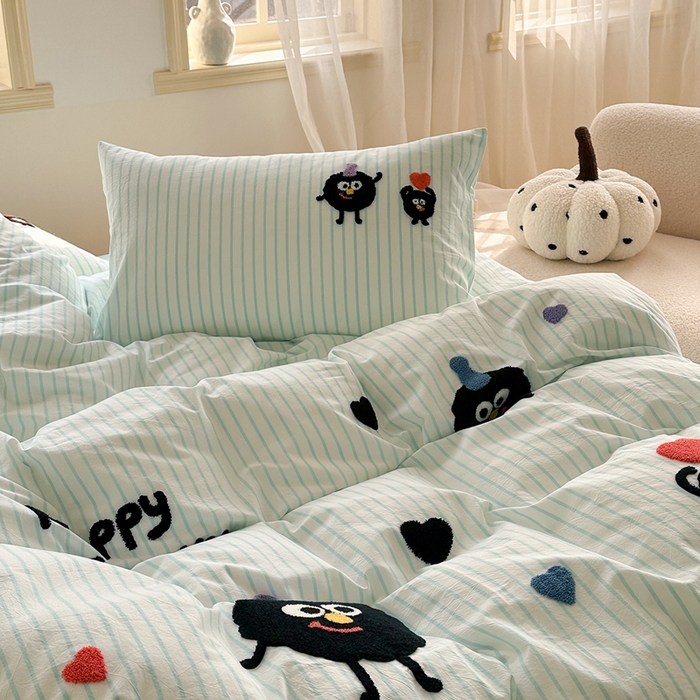 91家纺网 家纺一手货源 找家纺 洋铭区（原狠狠爱） 2024新款色织水洗棉毛巾绣四件套 小煤球