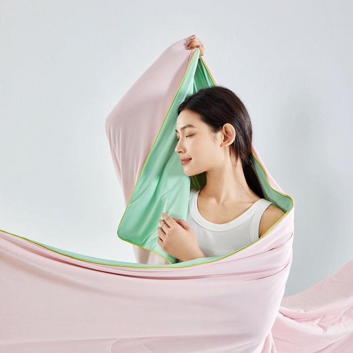 91家纺网 家纺一手货源 找家纺 龙图 2024新款氨纶凉感丝夏被瓜瓜被冰淇淋西瓜被夏凉被空调被-粉色