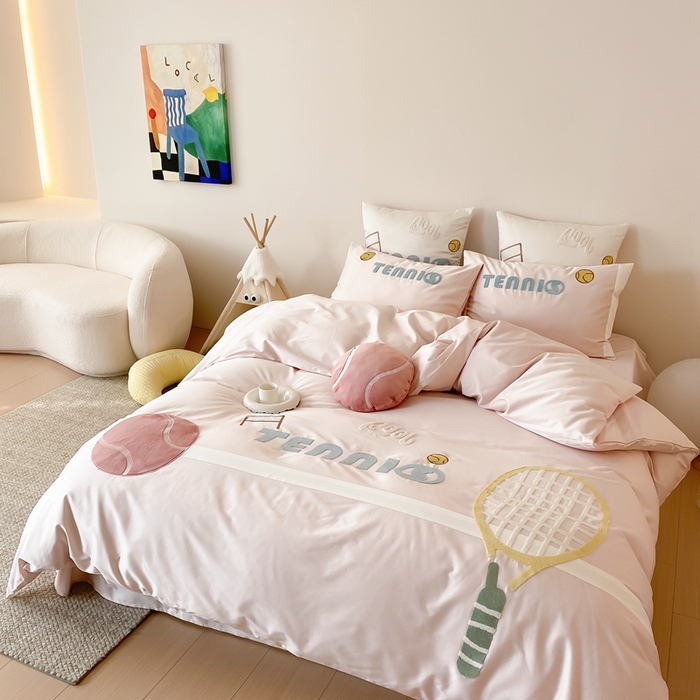 91家纺网 家纺一手货源 找家纺 星野家居 2024新款双股澳棉毛巾绣四件套—快乐网球场 快乐网球场—樱花粉