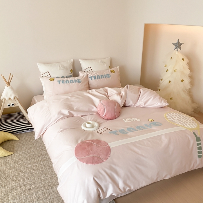 91家纺网 家纺一手货源 找家纺 星野家居 2024新款双股澳棉毛巾绣四件套—快乐网球场 快乐网球场—樱花粉